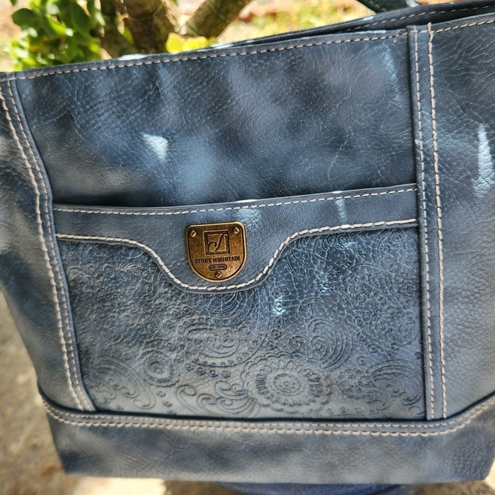 Stone Mountain Blue Paisley Embossed Shoulder Bag with Zip Closure and Pockets - Picture 4 of 9